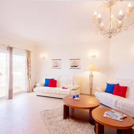 Villa Manihi - Moradia Elegante Com Bbq E Piscina Aquecivel - Albufeira