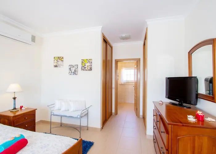 Manihi By Algarve Vacation Villa